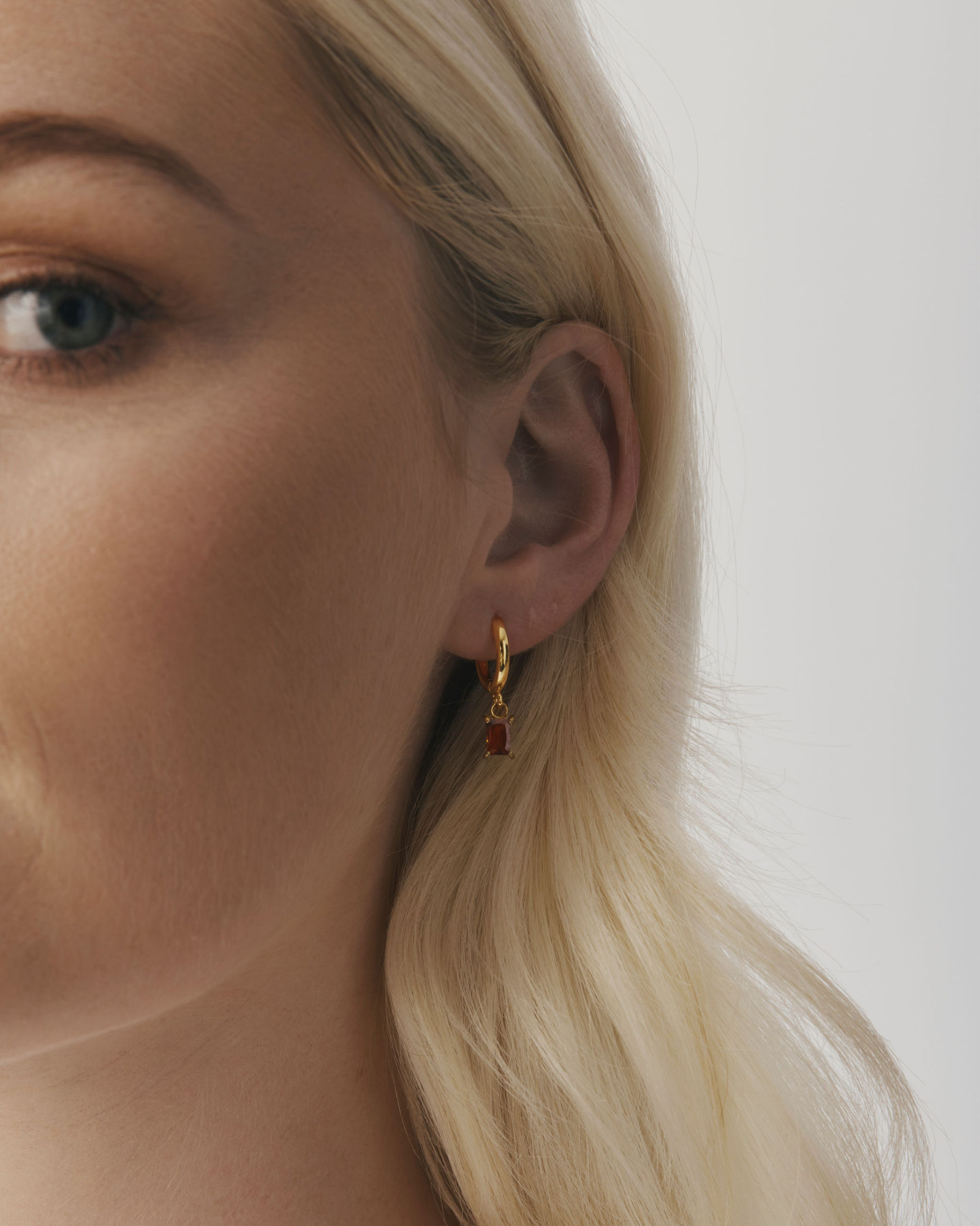 Arina Earrings - Red