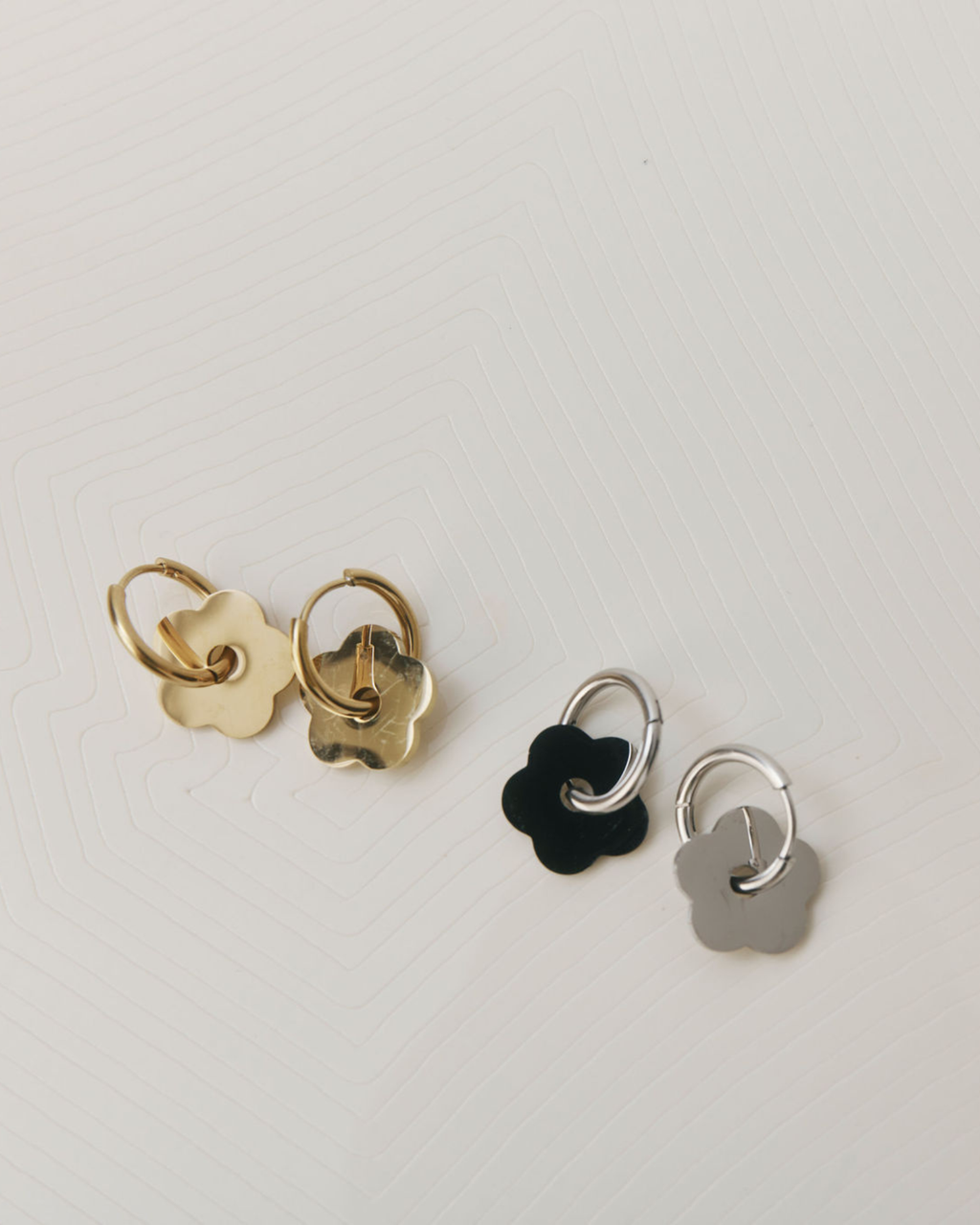 Daisy Earrings - Silver