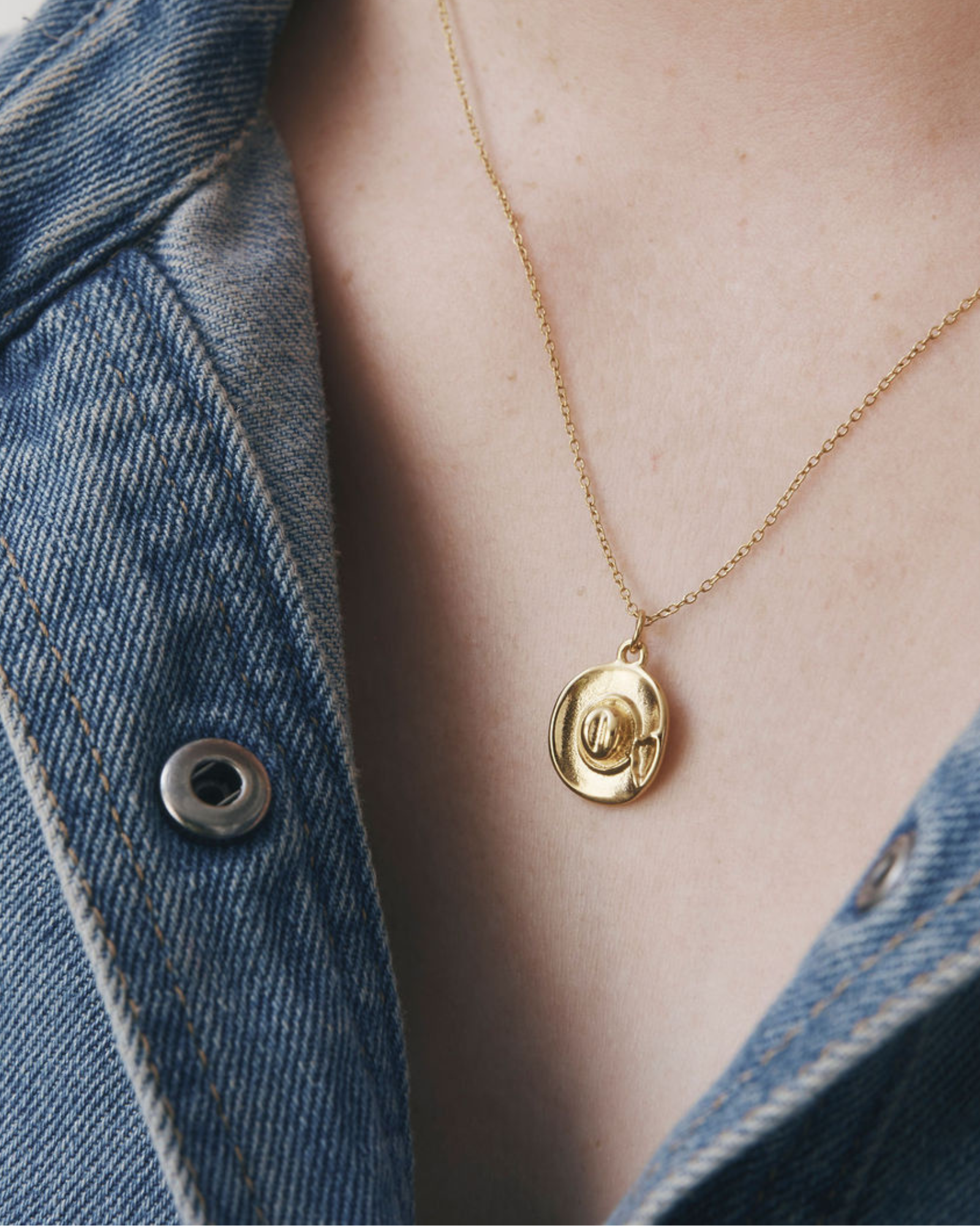 Howdy Necklace - Gold