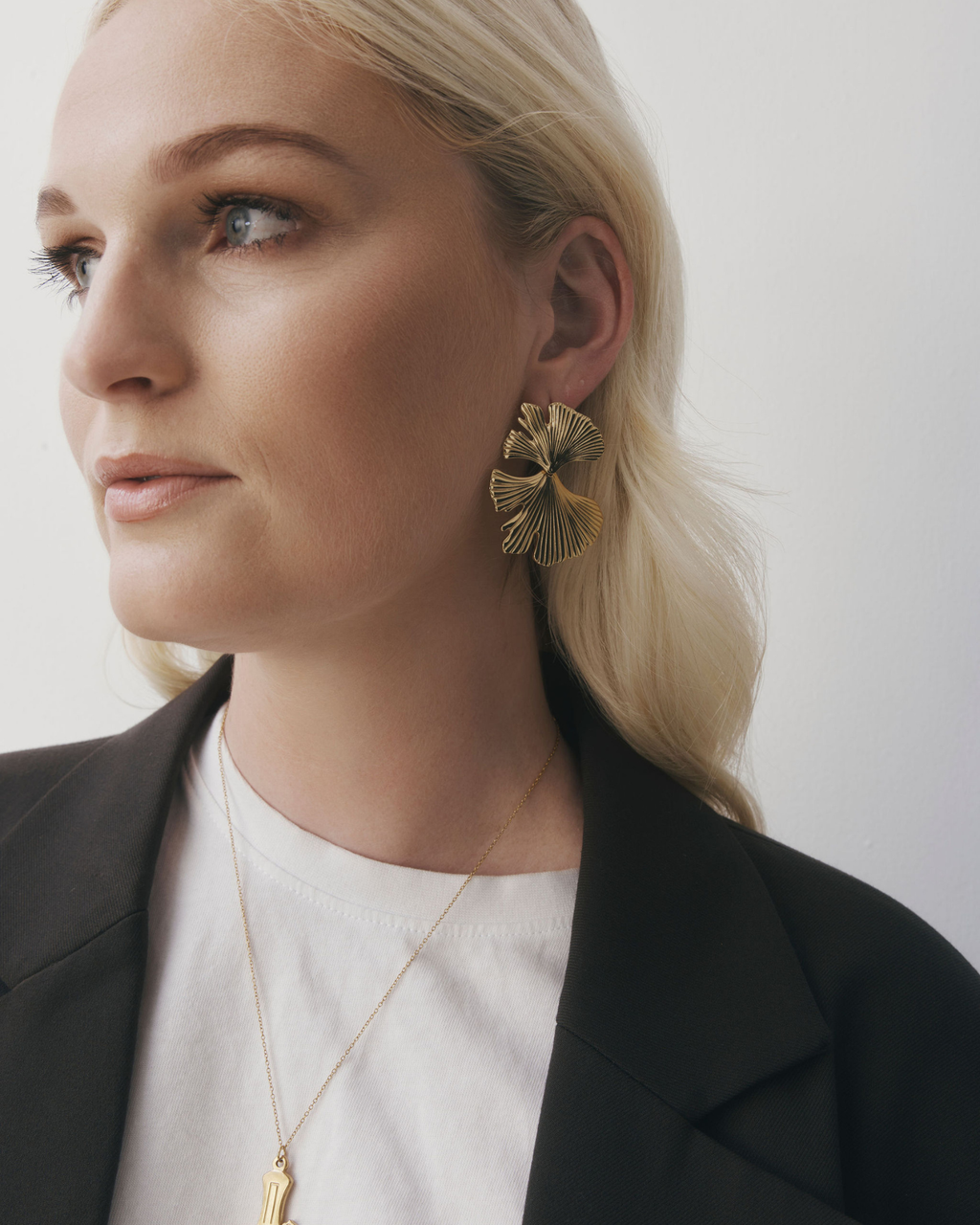 Muse Earrings - Gold