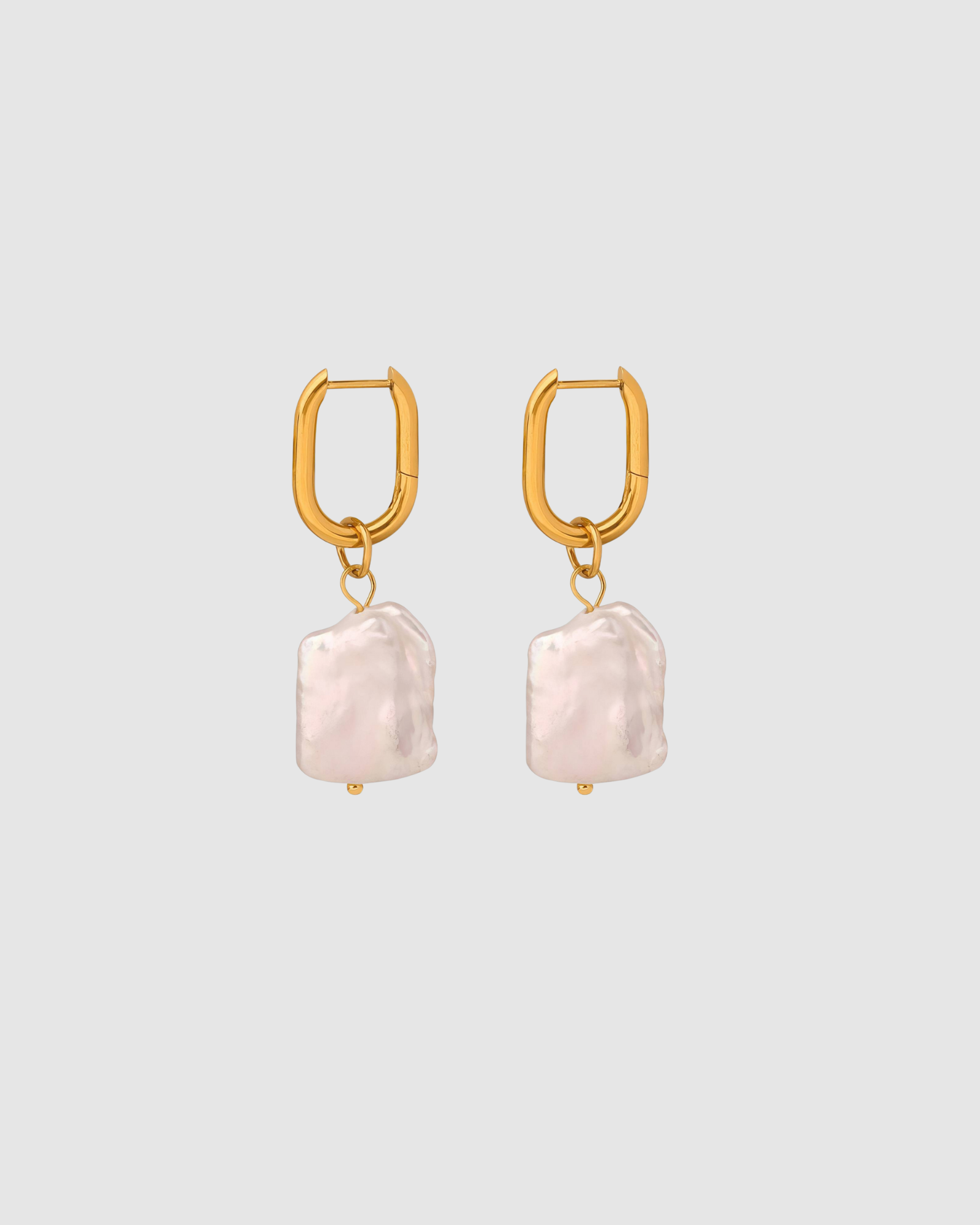 Nina Earrings - Pearl