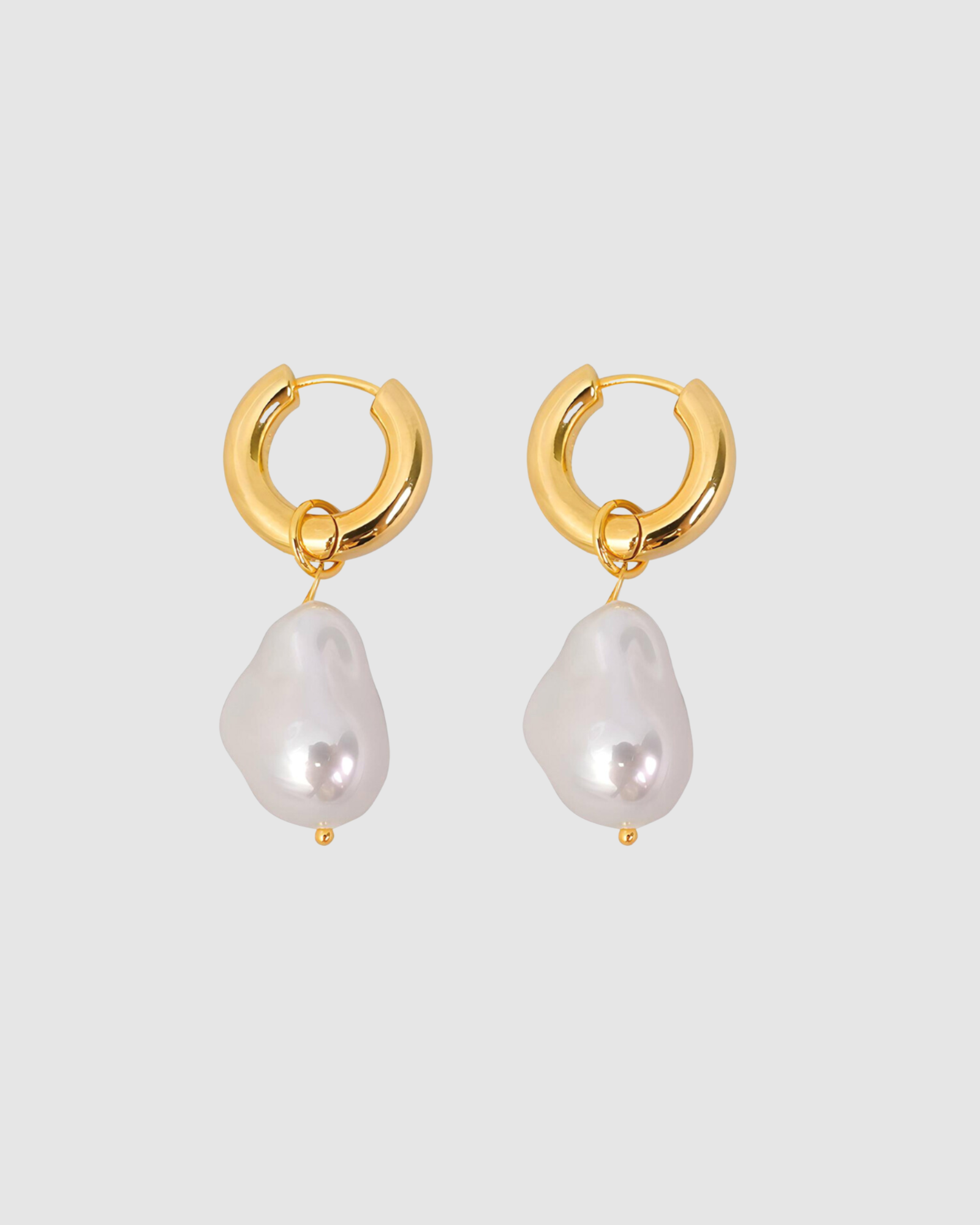 Pearl Earrings - Gold