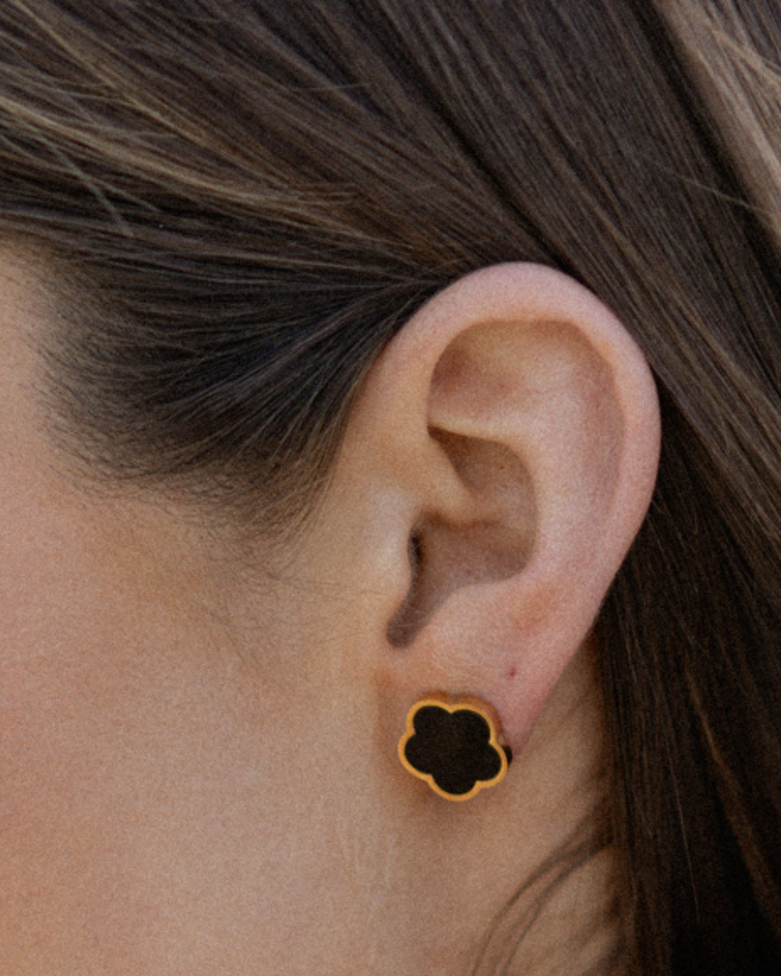 Poppy Studs- Black